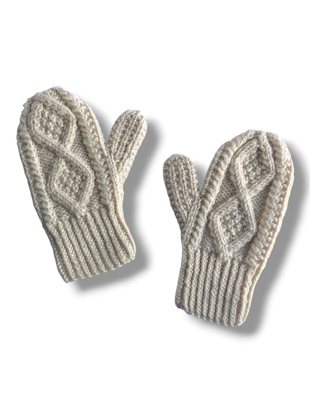 VINTAGE Handmade Wool Mittens Kids Aran Cable Irish Knit Scandi White Winter